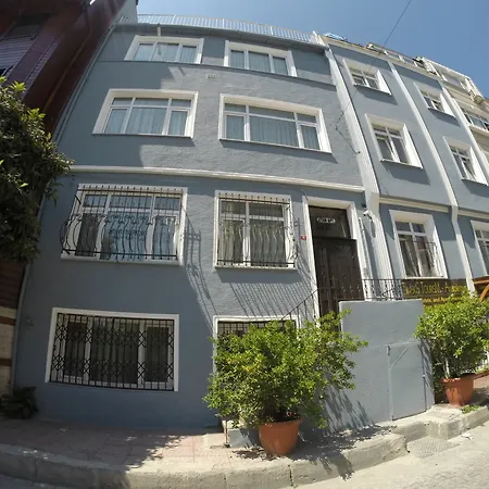 Otel Atam 3*